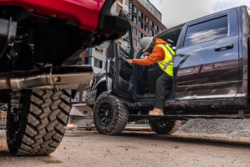 AMP 20-22 Ford F-250/F-250 / 2022 Ford F-450 PowerStep Vision - Image 4
