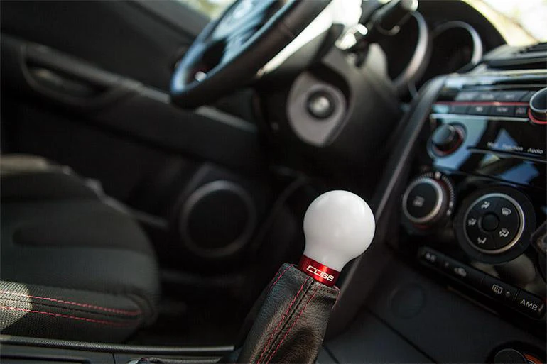 Cobb 07-13 Mazdaspeed3 & 06-07 Mazdaspeed6 Shift Knob - White Knob w/Race Red Base