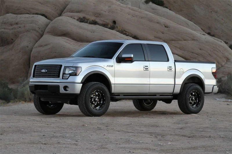 Fabtech 09-13 Ford F150 4WD 4in Lift System - Component Box 1