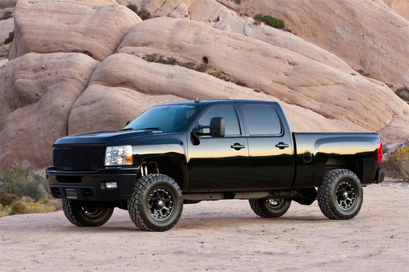 Fabtech 11-19 GM C/K2500HD/3500HD 4in Ultimate System w/Uniball UCA & DL Shocks - Image 2