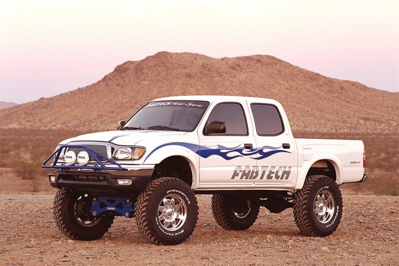 Fabtech 95.5-04 Toyota Tacoma 2WD/4WD 6 Cyl 6 Lug 6in Performance System - Component Box 2