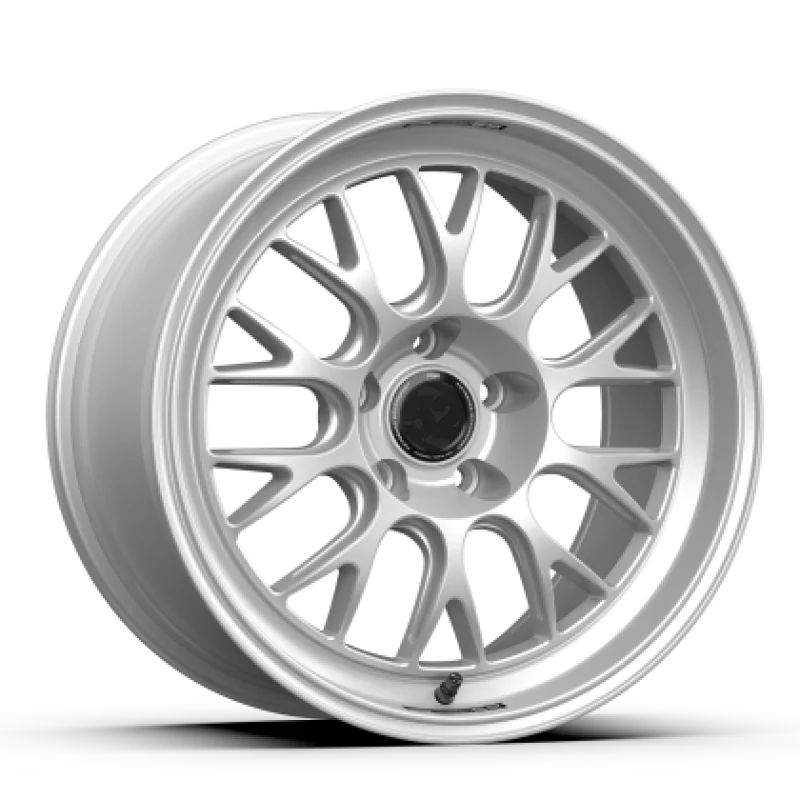 fifteen52 Holeshot RSR 18x8.5 5x108 42mm ET 63.4mm Center Bore Radiant Silver Wheel