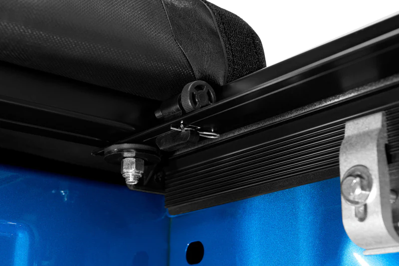 Lund 07-17 Chevy Silverado 1500 (5.5ft. Bed) Genesis Roll Up Tonneau Cover - Black - Image 11