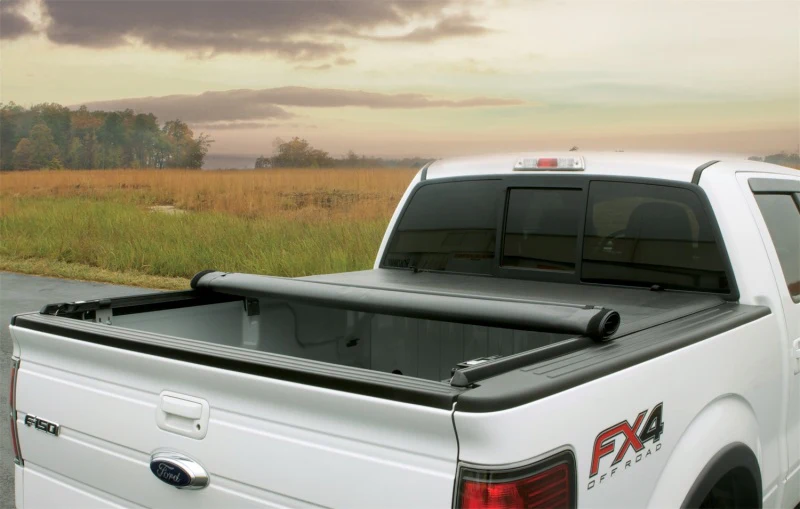 Lund 07-17 Chevy Silverado 1500 (5.5ft. Bed) Genesis Roll Up Tonneau Cover - Black - Image 15