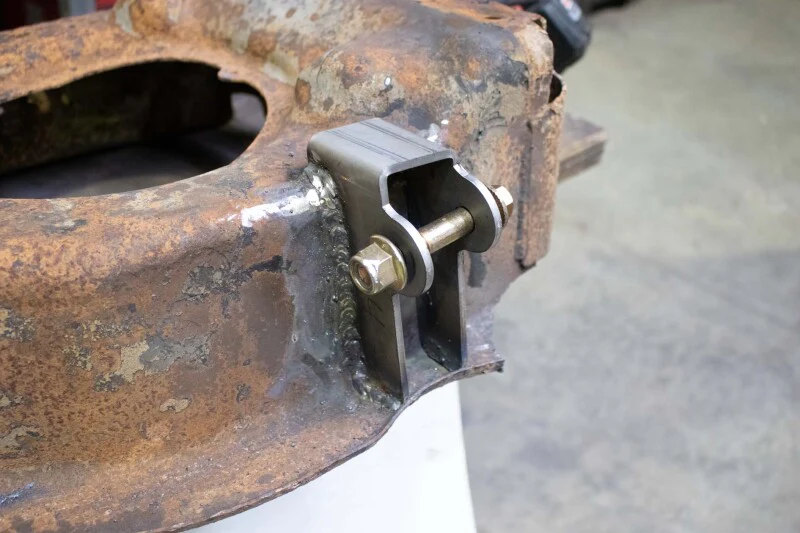 Rust Buster 01-10 GM Pickup Body Mount Brackets-(Left) - Image 3