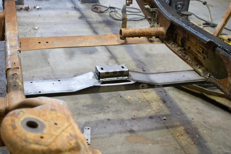 Rust Buster 01-10 GM Pickup Front Cab Mount - Image 5