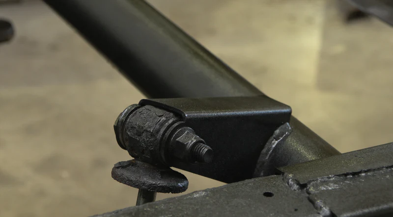 Rust Buster 07-18 Chevy Silverado/GMC Sierra Rear Shock Crossmember - Image 4
