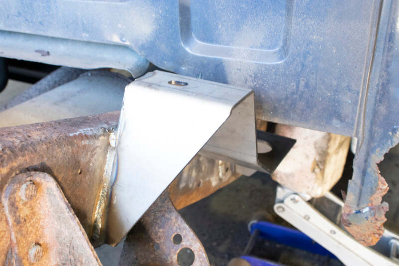 Rust Buster 1988-1998 Chevrolet & GMC C/K 1500 & 2500 Bed and Cab Mount Brackets - Right - Image 5