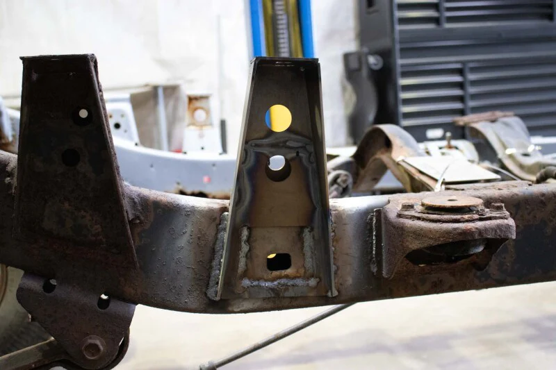Rust Buster 88-95 Toyota Pickups Middle Raised Bed Mounts- (Left) - Image 7