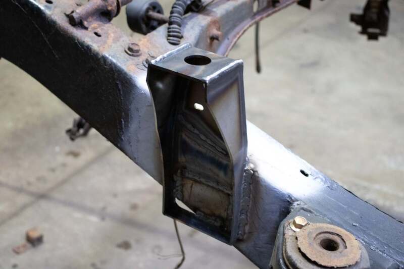 Rust Buster 95-04 Toyota Tacoma Double Cab Front Bed Mount - Image 3