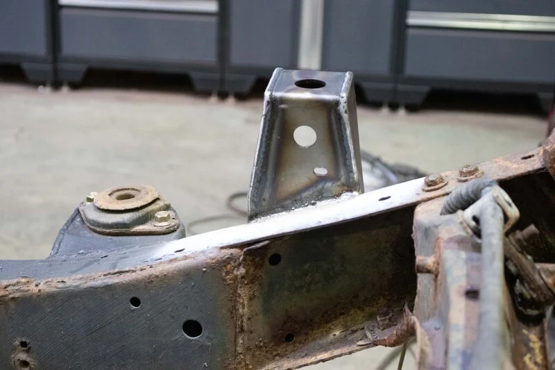 Rust Buster 95-04 Toyota Tacoma Double Cab Front Bed Mount - Image 8