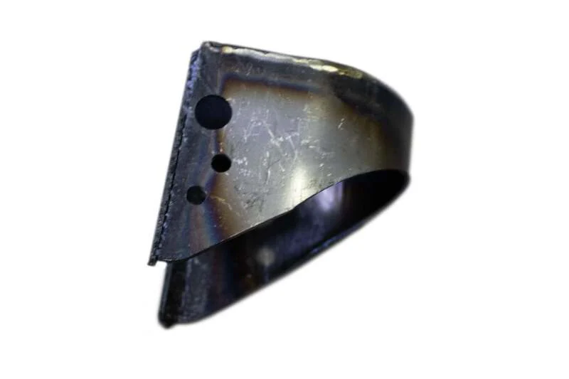 Rust Buster Avalanche/Suburban/Yukon Center Body Frame Mount - Image 3