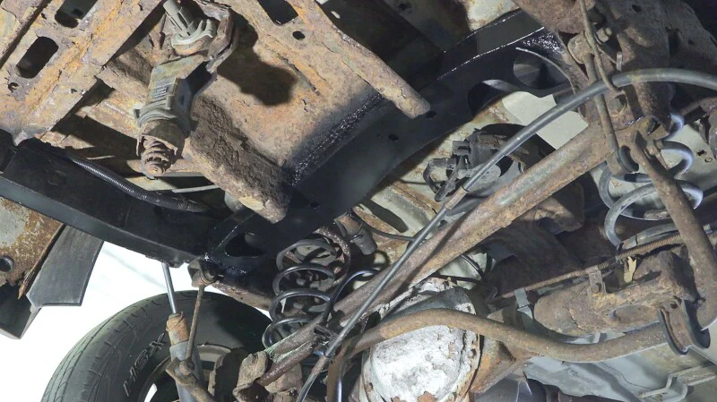 Rust Buster Avalanche/Suburban/Yukon ward Spare Tire Crossmember - Image 2