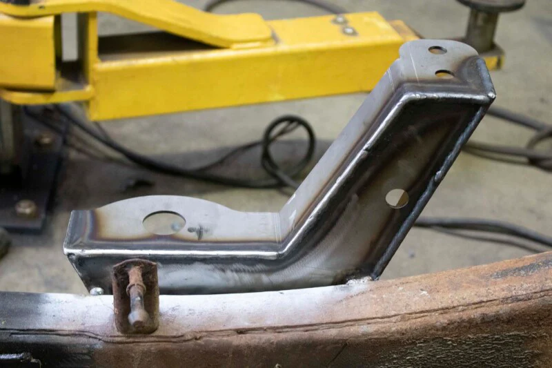 Rustbuster Cab And Bed Mount Right Side - Image 4