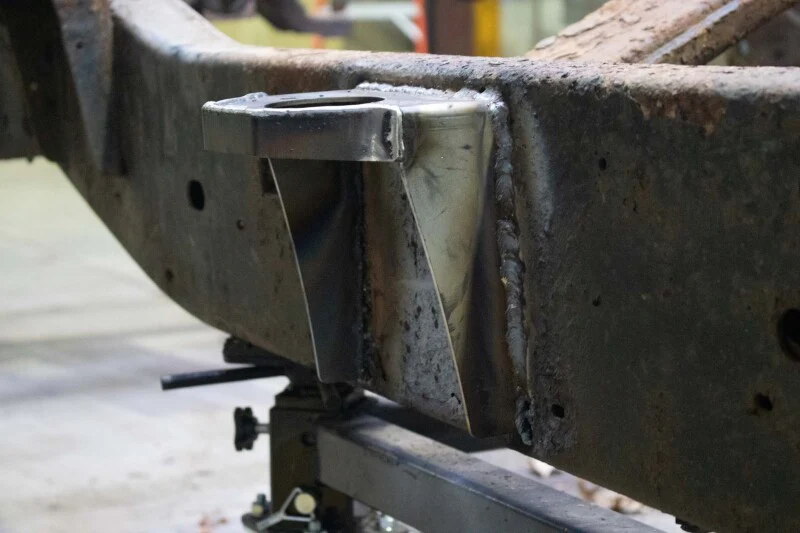 Rustbuster Center Cab Mount - Image 4