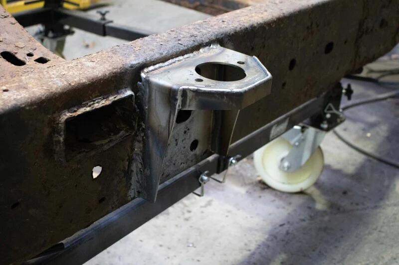 Rustbuster Center Cab Mount - Image 8
