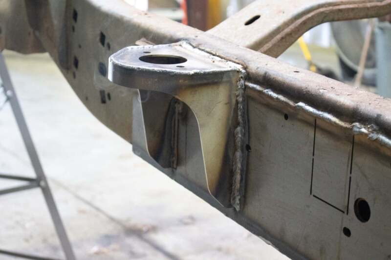 Rustbuster Center Cab Mount - Image 7