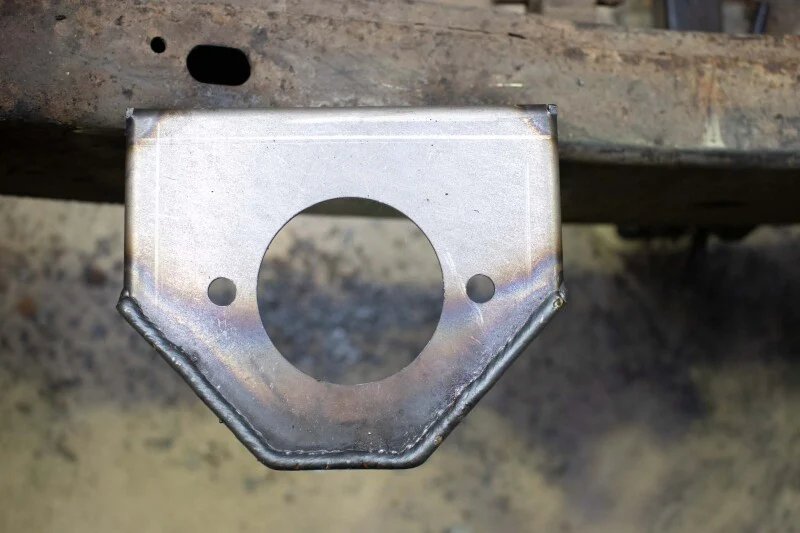 Rustbuster Rear Cab Mount - Image 3