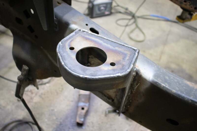 Rustbuster Rear Cab Mount Right Side - Image 4