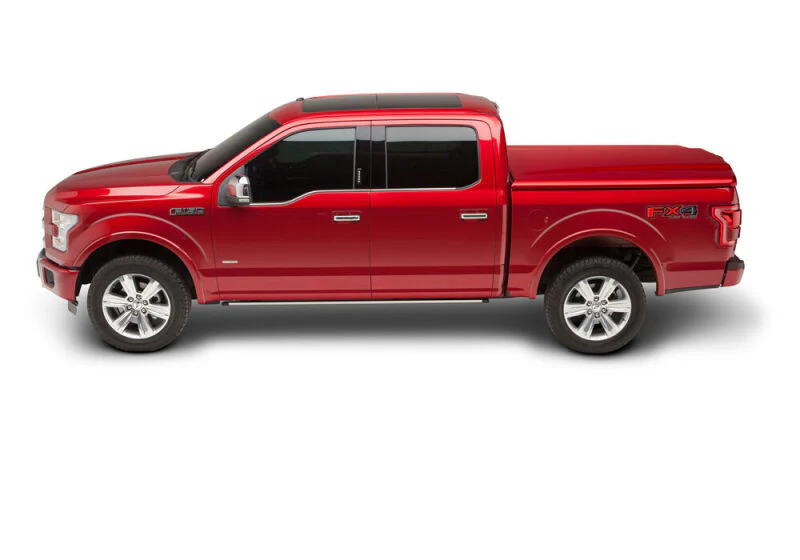UnderCover 2025 Ram 1500 5ft 7in Short Bed Elite LX Bed Cover - PXJ - Diamond Black Crystal Pearl - Image 4