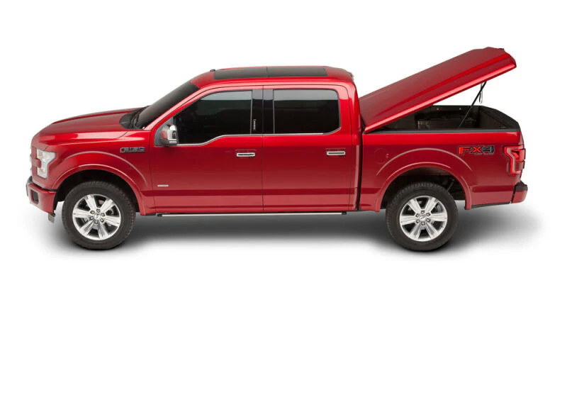 UnderCover 2025 Ram 1500 5ft 7in Short Bed Elite LX Bed Cover - PXJ - Diamond Black Crystal Pearl - Image 5