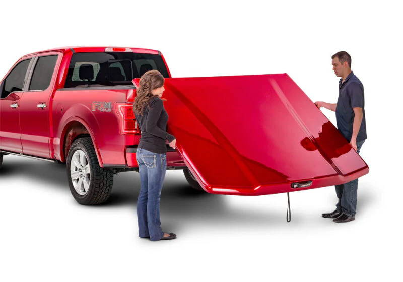 UnderCover 2025 Ram 1500 5ft 7in Short Bed Elite LX Bed Cover - PXJ - Diamond Black Crystal Pearl - Image 9